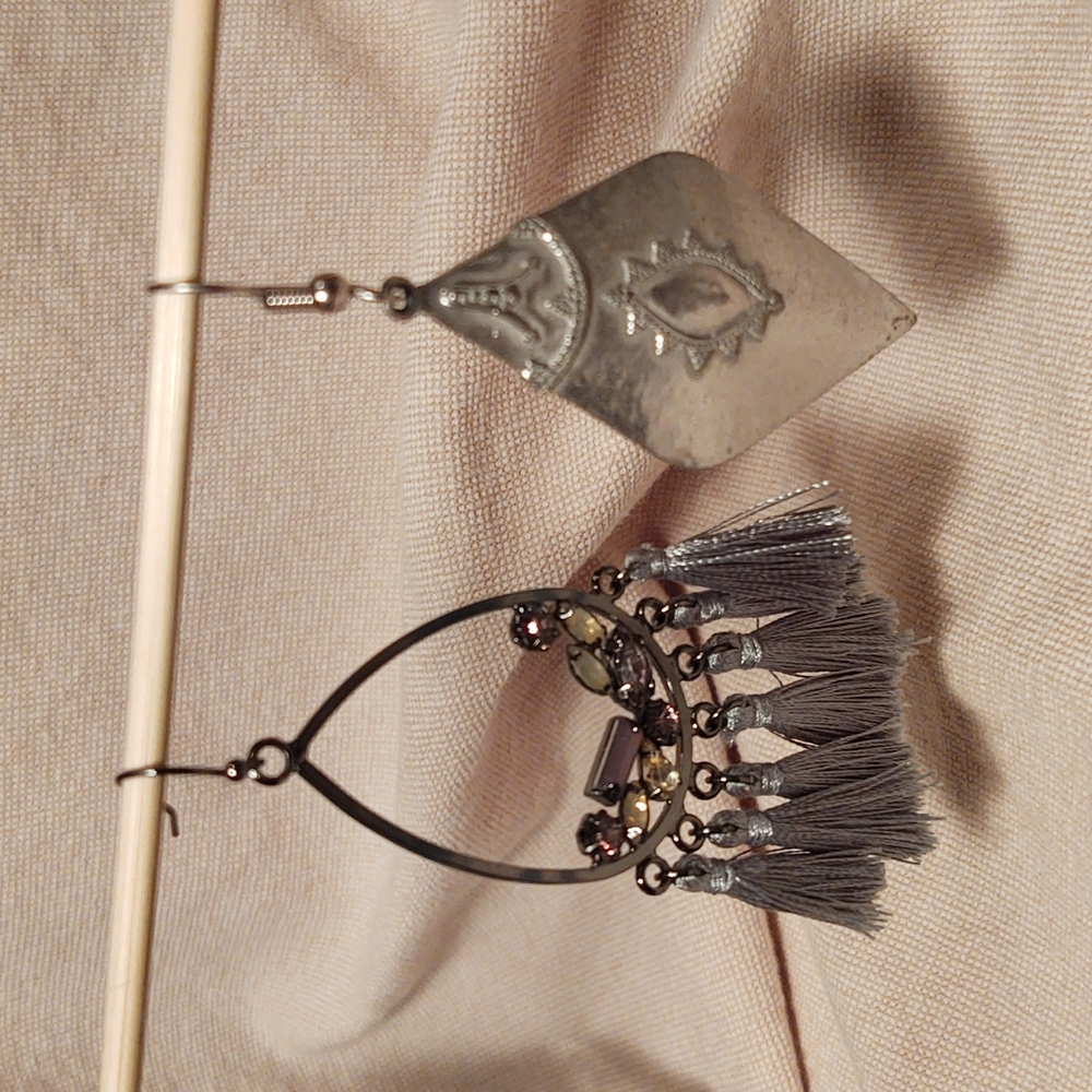 Women's Singleton Earrings (2)